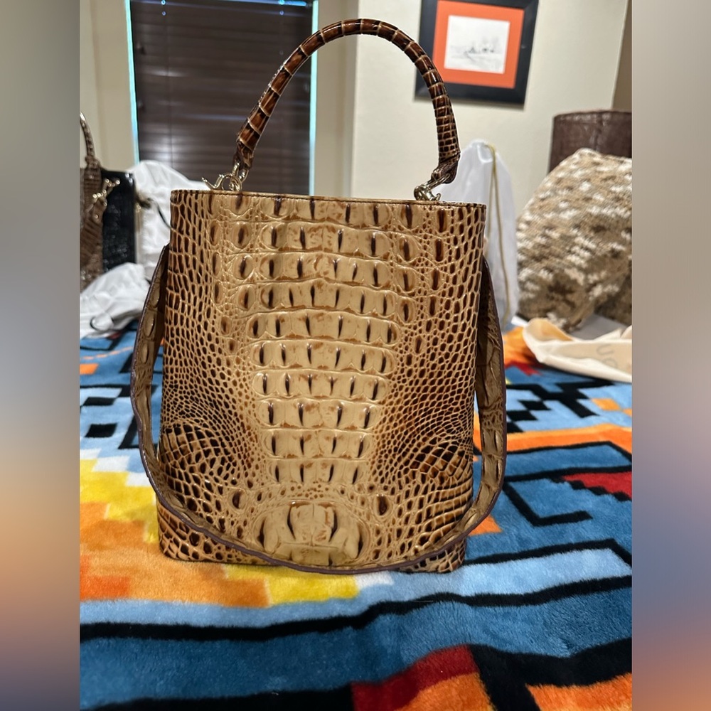 Brahmin purse bucket bag!